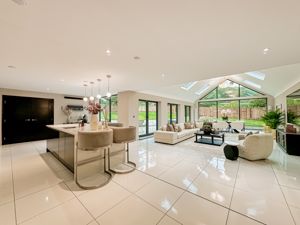 Photo 49- click for photo gallery